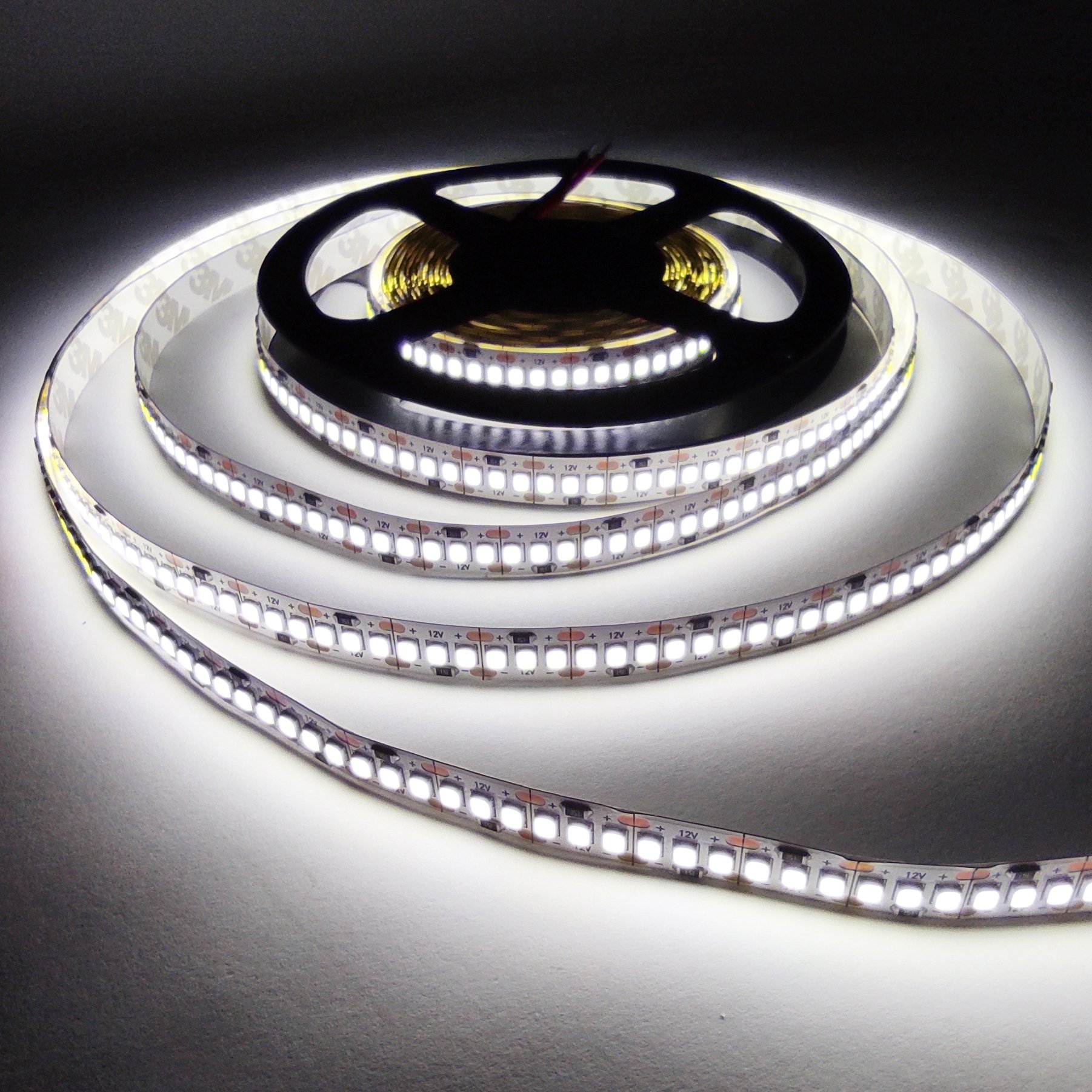 Св.лента Diasha 12V-2835 240led/m-IP20 20W СW-20-10